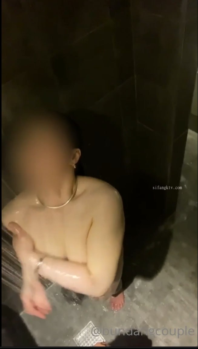 白霏与墨尔本小情侣的快乐3P，欢迎情侣或单女